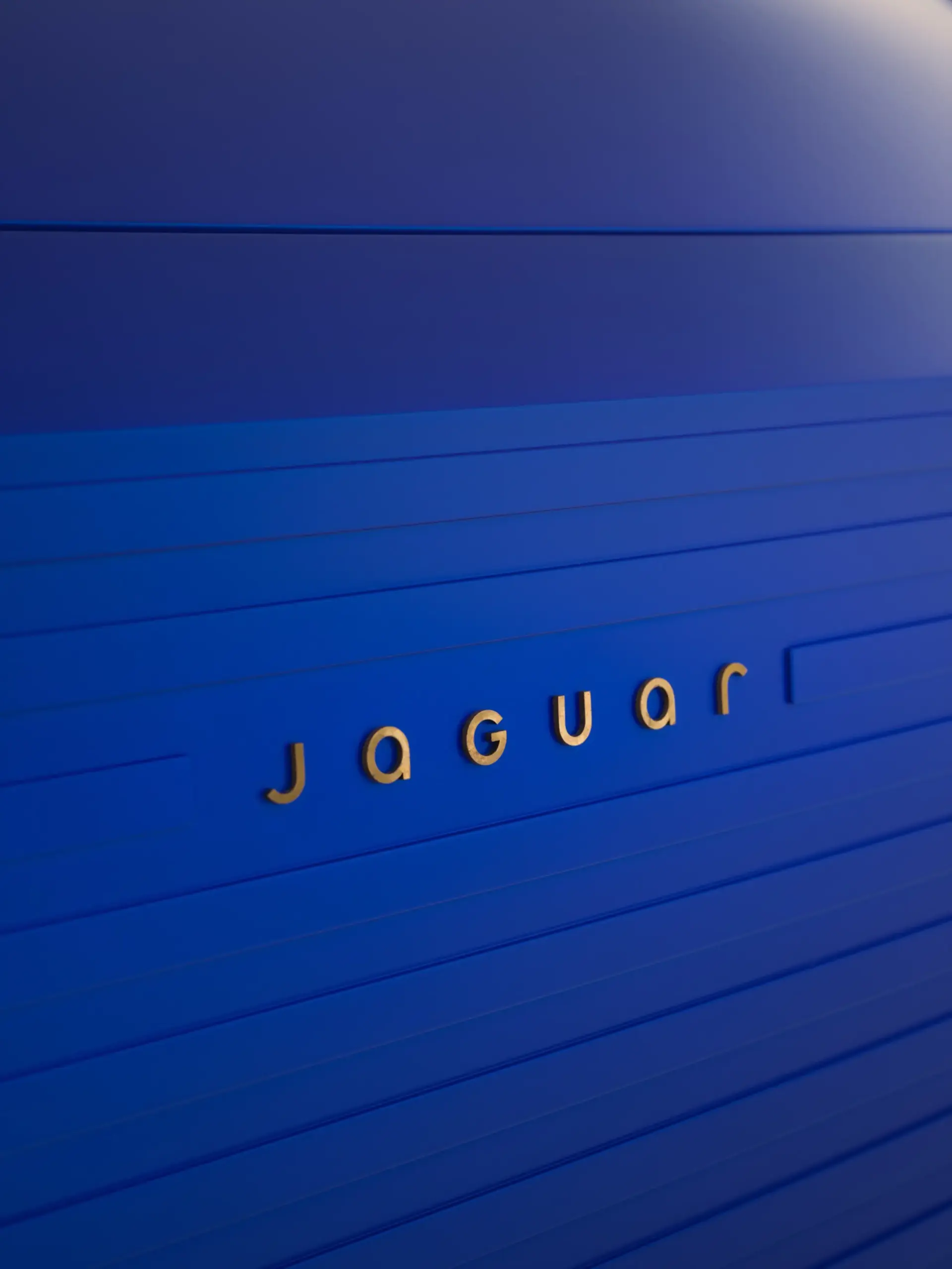 TYPE00 FRENCHULTRAMARINE GRILLE 260325